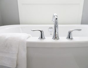 Baignoire blanche